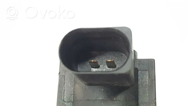 Volkswagen Golf VI Solenoidinis vožtuvas 70086800