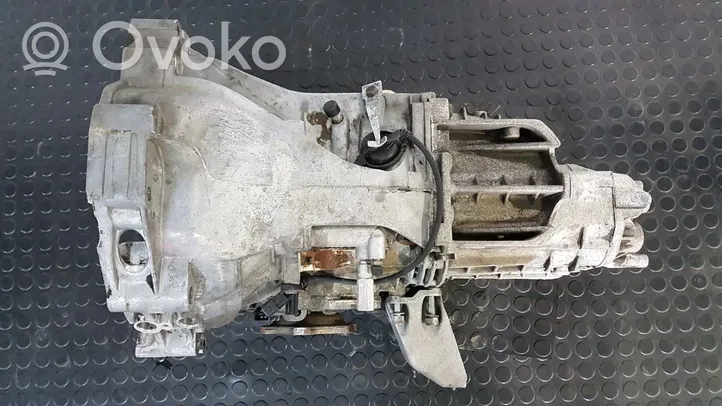 Volkswagen PASSAT B5 Manualna 5-biegowa skrzynia biegów 012300052EX