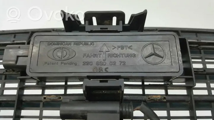 Mercedes-Benz S W220 Pyyhinkoneiston lista A2208800205594