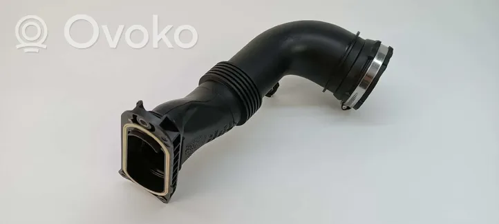 Renault Zoe Turbo air intake inlet pipe/hose 1137501