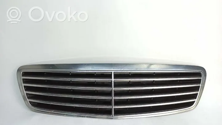 Mercedes-Benz S W220 Maskownica / Grill / Atrapa górna chłodnicy 