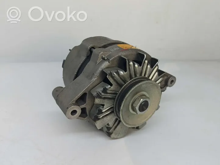 Opel Kadett E Generatore/alternatore 