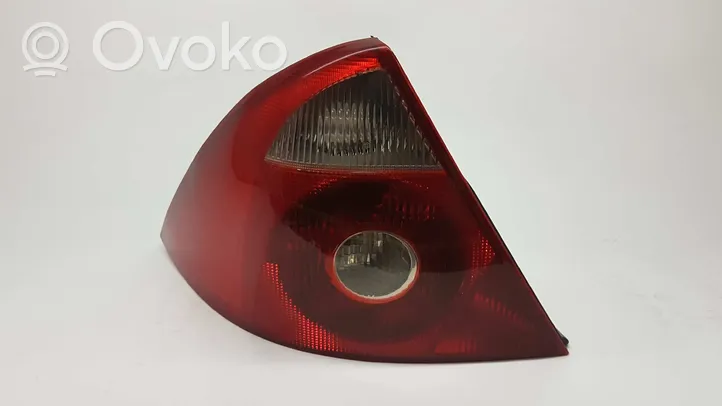 Ford Mondeo Mk III Tailgate rear/tail lights 1S7113405A