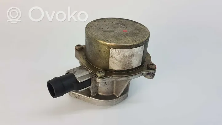 Renault Clio II Vacuum pump 146502217R