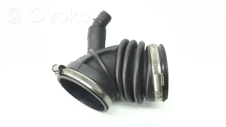 BMW 3 E46 Turbo air intake inlet pipe/hose 1437355