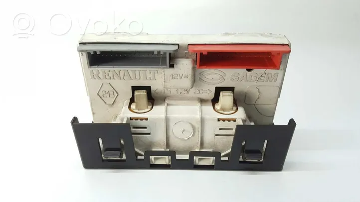 Renault Laguna I Monitori/näyttö/pieni näyttö 216487557