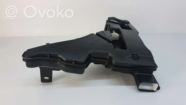 Audi A4 S4 B9 Serbatoio/vaschetta liquido lavavetri parabrezza 8W0955453K