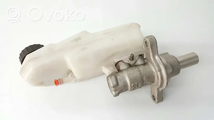 Toyota Auris E180 Główny cylinder hamulca 204Y24235