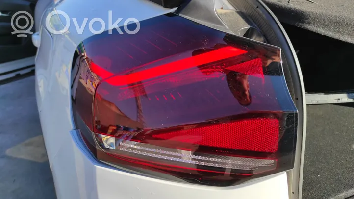 Citroen C4 III e-C4 Tailgate rear/tail lights 