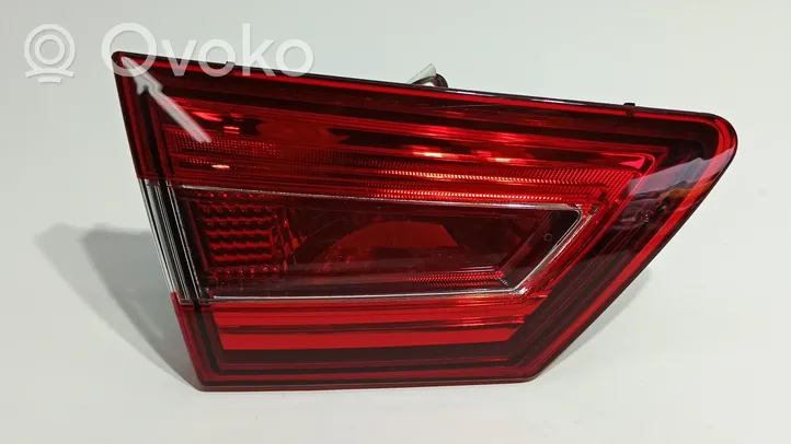 Renault Clio IV Lampy tylnej klapy bagażnika 