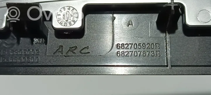 Smart ForTwo III C453 Ramka przycisków otwierania szyby drzwi przednich A4536800300
