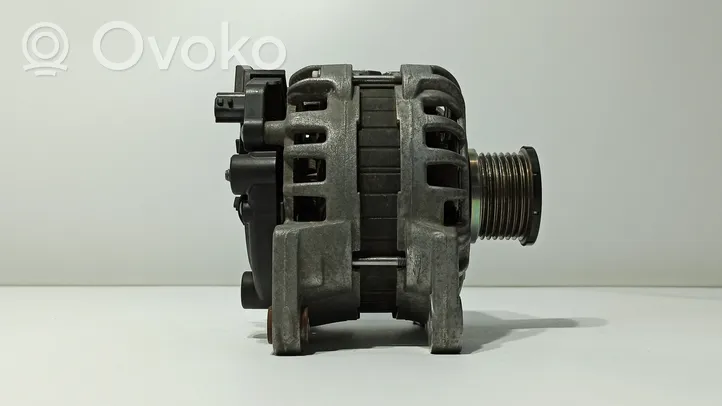 Renault Clio IV Alternator 