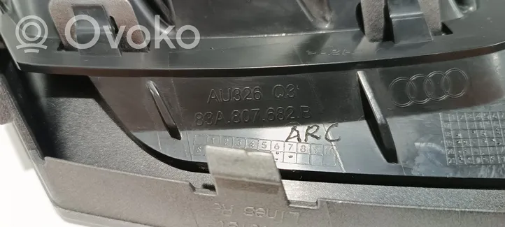 Audi Q3 F3 Etupuskurin alempi jäähdytinsäleikkö 83A853054