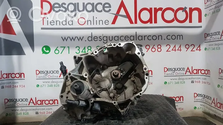 Renault Clio II Mechaninė 5 pavarų dėžė 7701715010