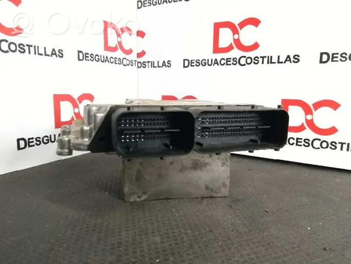 KIA Cerato Unidad de control/módulo del motor 0281013059