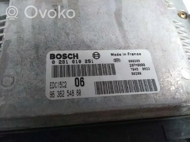 Citroen Xantia Sterownik / Moduł ECU 0281010251