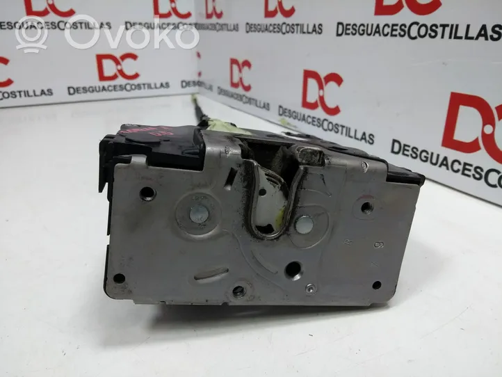 Opel Corsa E Front door lock 13431840