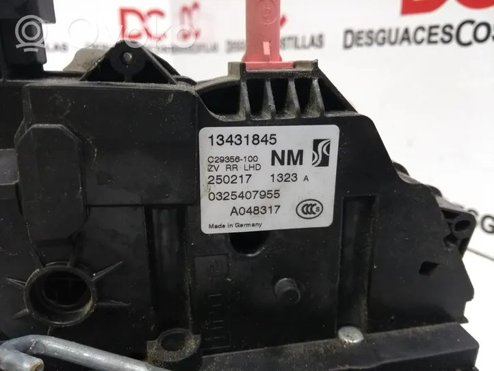 Opel Corsa E Rear door lock 13431845