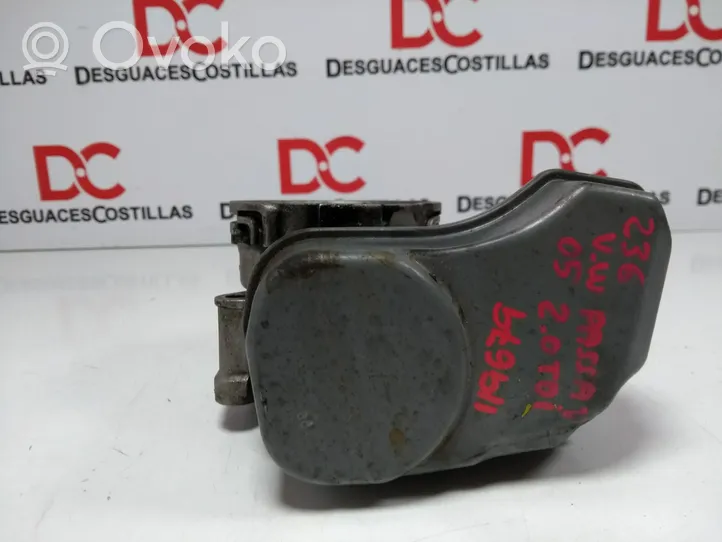 Volkswagen PASSAT B6 Throttle body valve 03G128063B