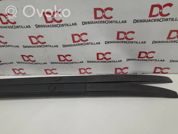 Dacia Duster Roof bar rail 