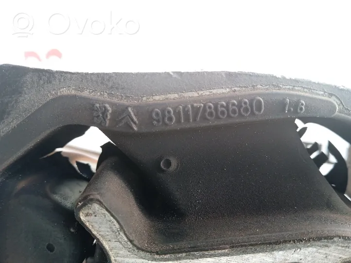 Peugeot 3008 II Wspornik / Mocowanie silnika 9811786680