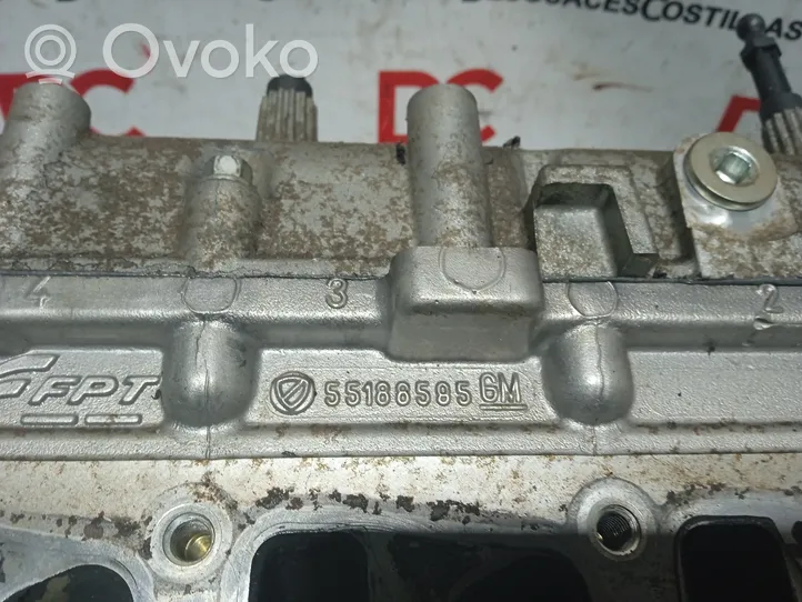 Opel Corsa D Głowica silnika 55188595