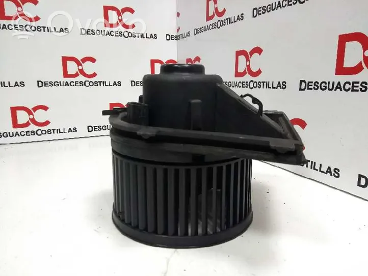 Audi A3 S3 8L Salono oro mazgo plastikinis korpusas 1J1819021B