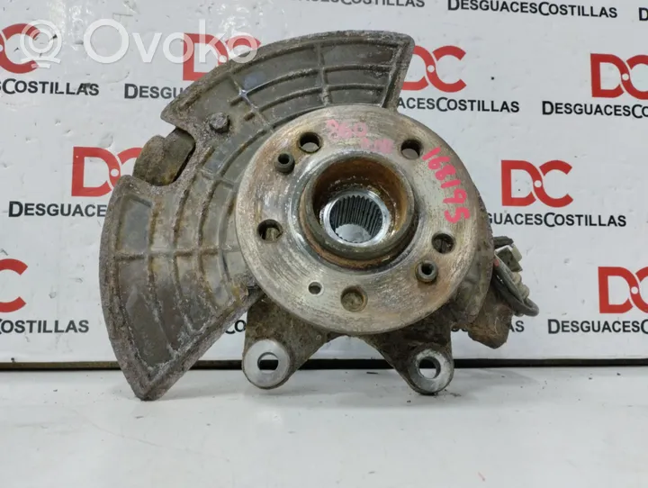 Mercedes-Benz ML W163 Front wheel hub spindle knuckle A1633300520