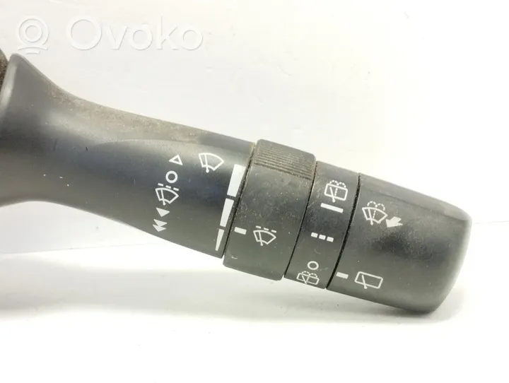 Toyota Verso Commodo d'essuie-glace 0521017F525