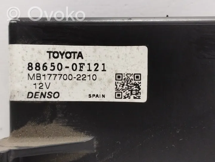 Toyota Verso Kiti valdymo blokai/ moduliai 886500F121