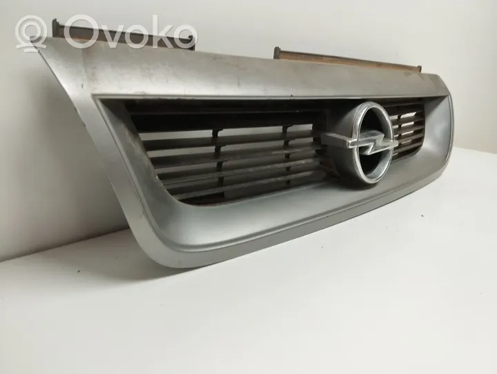 Opel Vectra A Kühlergrill 90461334