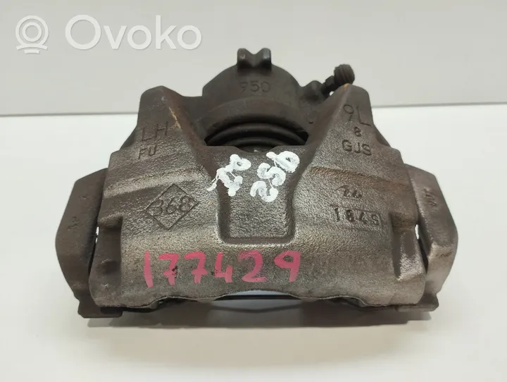 Renault Clio IV Zacisk hamulcowy przedni 410111495R