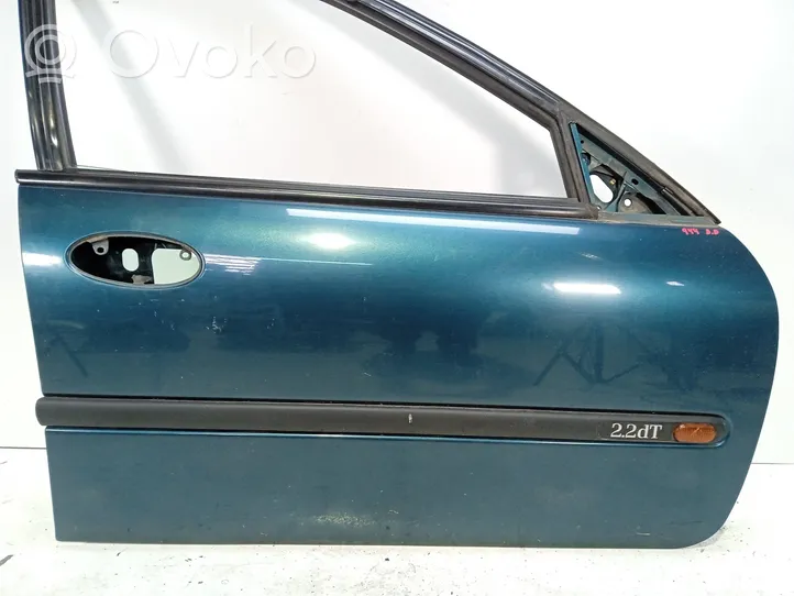 Renault Laguna I Tür vorne 7751471386