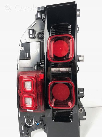 Land Rover Defender Feux arrière / postérieurs L8B213405AE