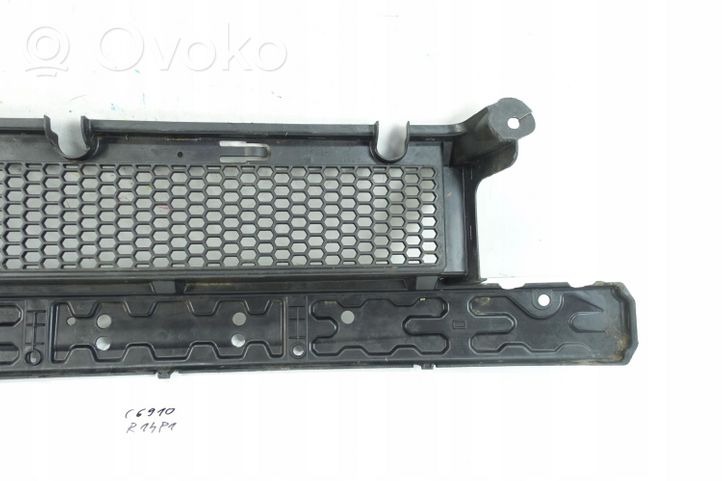 Chrysler Grand Voyager III Grille inférieure de pare-chocs avant KRATKA ZDERZAKA CHRYSLER 