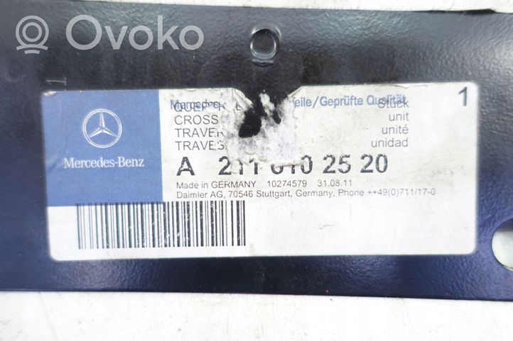 Mercedes-Benz E W211 Supporto (staffa) A2116102520