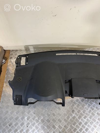 Toyota Corolla Verso AR10 Panelė 553020F010