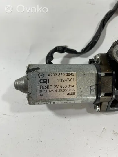 Mercedes-Benz C W203 Motorino di regolazione del sedile A2038203842