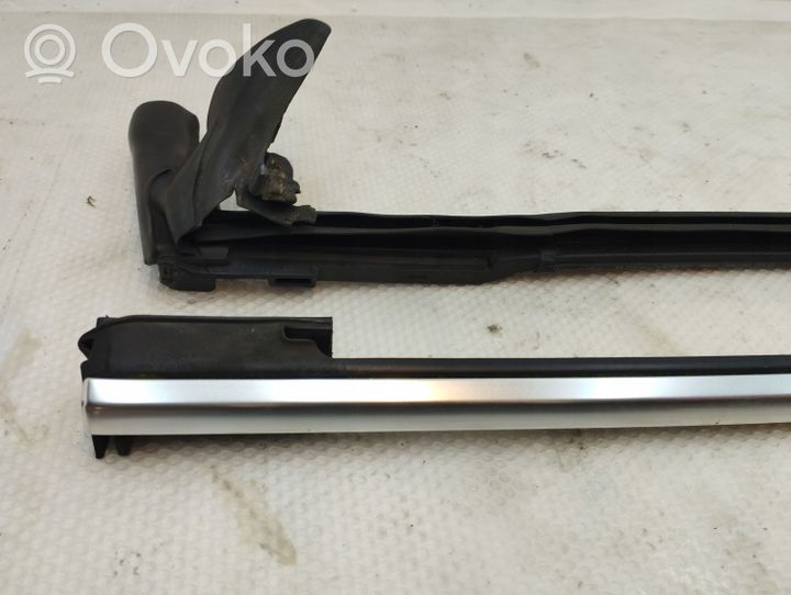 Audi A5 8T 8F Joint / vitre de porte arrière 8F0853764E