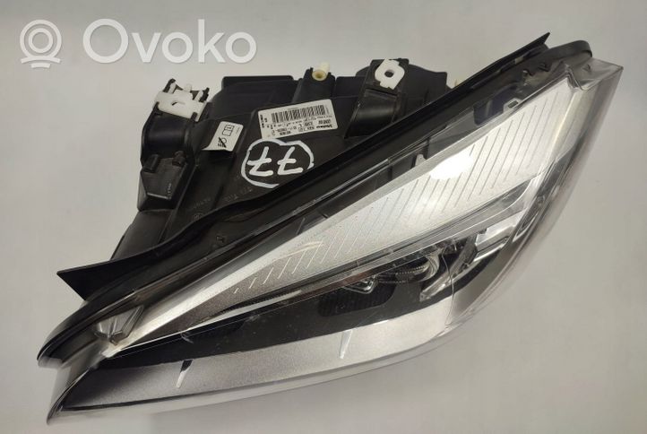 BMW X1 E84 Lampy przednie / Komplet 7290240