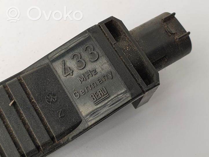 BMW 3 E46 Tire pressure sensor 8378753