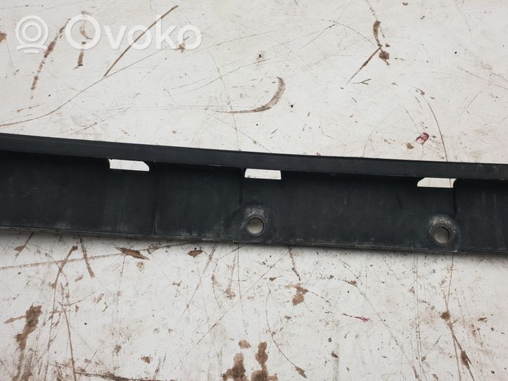 BMW 7 E65 E66 Support de pare-chocs arrière 8223270