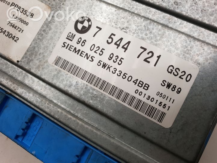 BMW 3 E46 Pavarų dėžės valdymo blokas 7544721