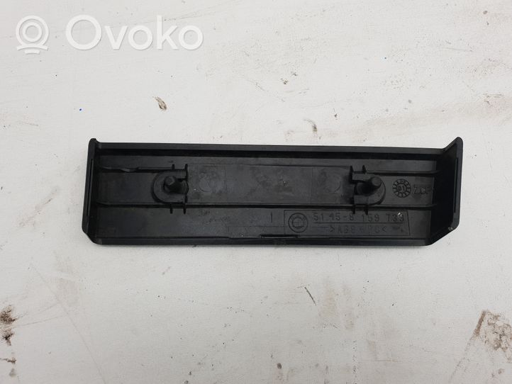 BMW 5 E39 Hansikaslokeron koristelista 7037713