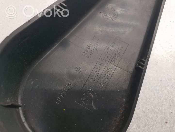 BMW 7 E38 Rivestimento del tergicristallo 8360249