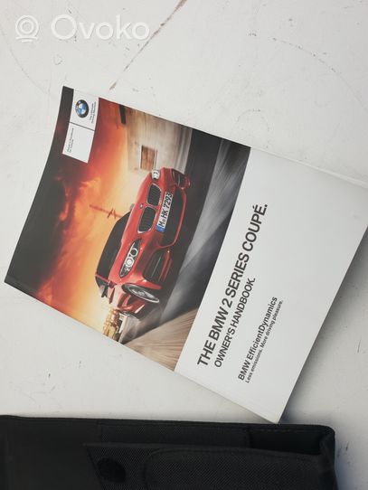 BMW 2 F22 F23 Owners service history hand book 01402969893