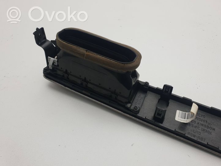 Volvo XC70 Dash center air vent grill 30715143