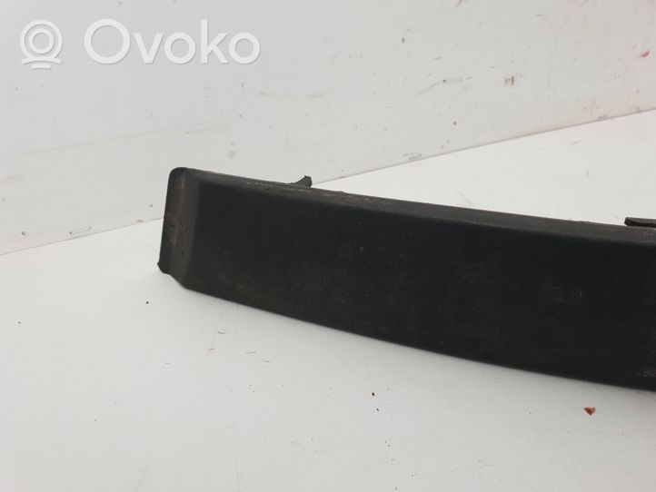 BMW 3 E36 Modanatura separatore del paraurti anteriore BM51000A