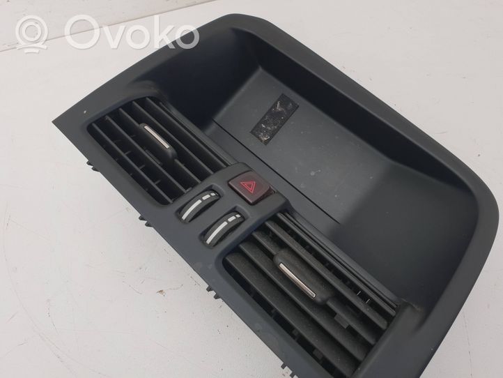 Volvo XC60 Dash center air vent grill 30791738