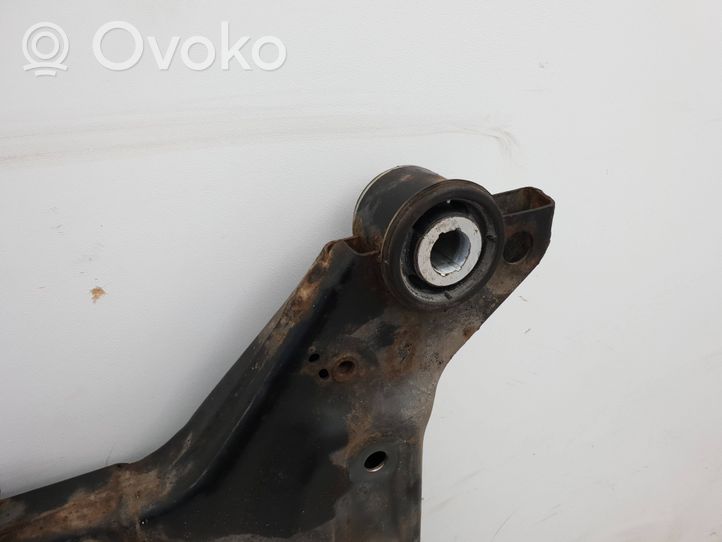 Volvo V60 Belka osi przedniej 31317375